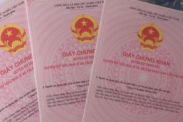 Mẫu đơn đề nghị chuyển quyền sở hữu giấy tờ có giá được áp dụng từ 17/01/2023 như thế nào?