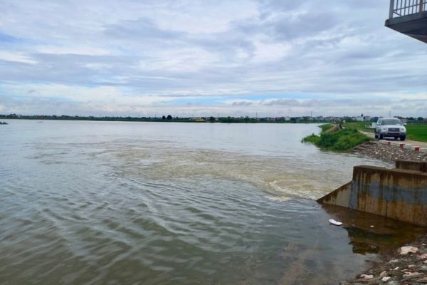 Chế độ tuần tra, canh gác bảo vệ đê điều khi có báo động lũ ở cấp II được quy định như thế nào?