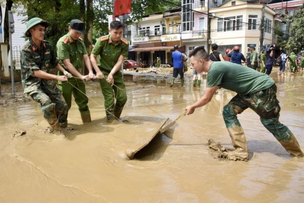 Hỗ trợ về dân sinh khắc phục hậu quả thiên tai được quy định thế nào?